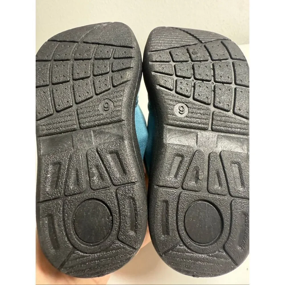 Tu Kids Water shoes Aqua Socks Beach Size 9 Blue